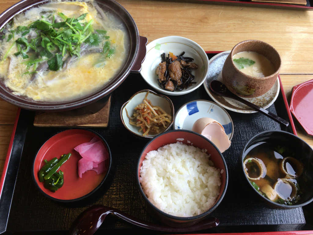 どじょうの味ってどんな味 安来のどじょう亭にどじょうを食べに行ってみた Skがこの先 生き残るには