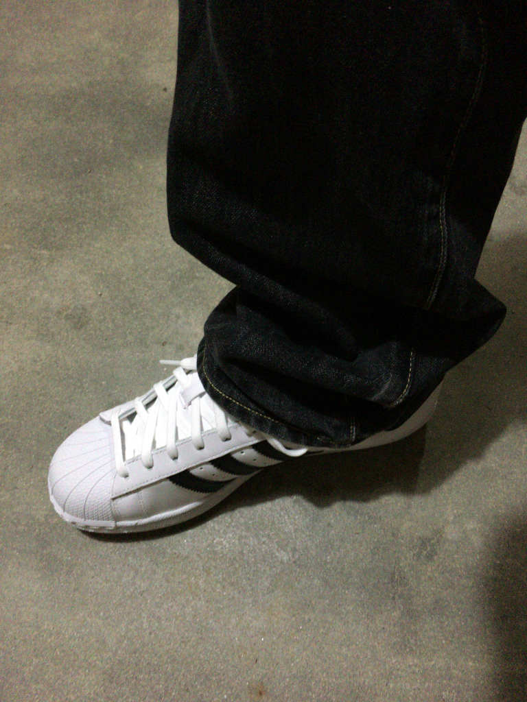 アディダスのスーパースター 高くなったよなあ どこで買うのがお得か Skがこの先 生き残るには