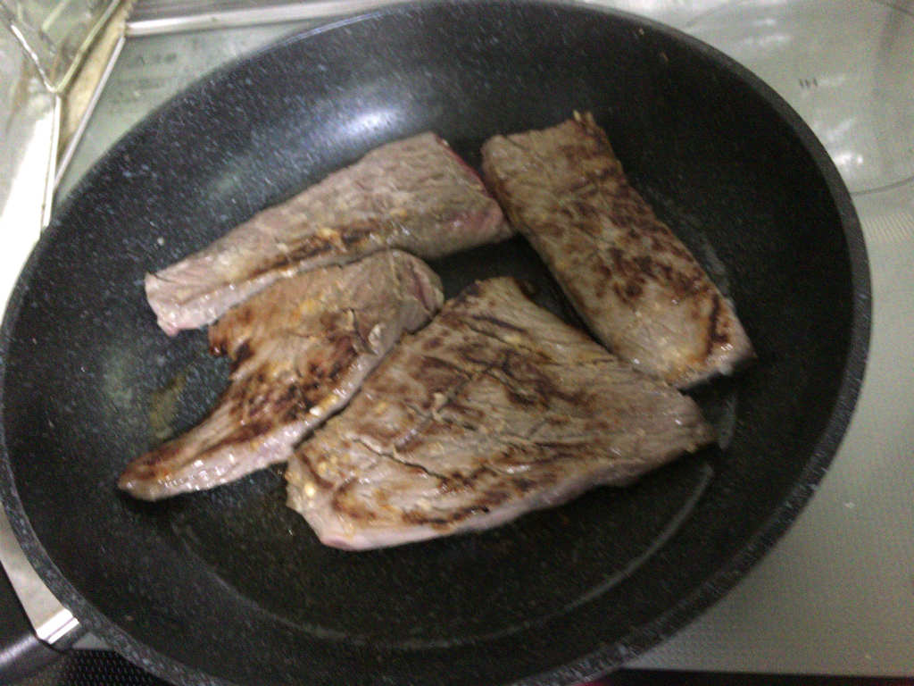 安い ステーキ 肉 を 柔らかく する 方法 テレビ 安い牛肉を牛脂で高級和牛のステーキに変える方法 レシピ Documents Openideo Com