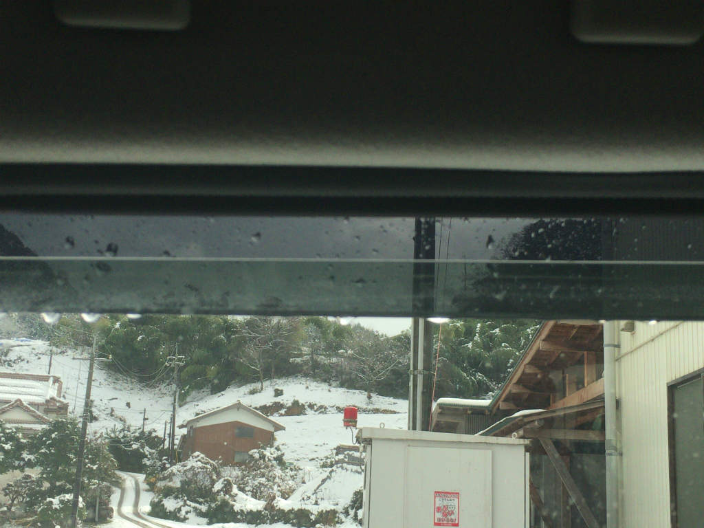 車の中でカセットガスストーブを使うのは大丈夫か 超自己責任だけど暖かいです Skがこの先 生き残るには