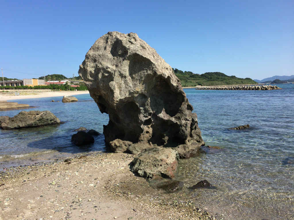 鬼の岩2